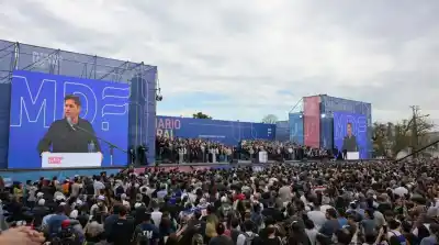 Kicillof reunió a dirigentes de todo el país y lanzó un mensaje que sacudió al PJ