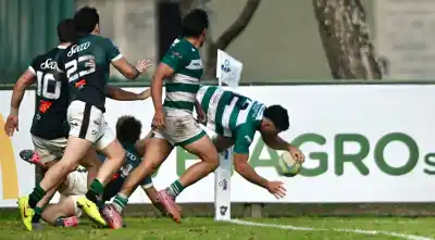 Universitario RC se fue al descanso abajo en Tucumán: el detalle que cambió todo en el complemento