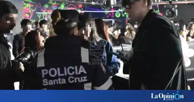 Entraron a bailar sin saber que la policía ya estaba adentro: lo que encontraron en el pub céntrico