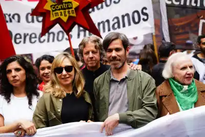 La Marcha de la Bronca desbordó la Plaza y Bregman ya tiene un plan para el Congreso