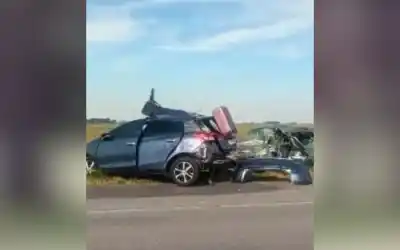 Ruta 30: un choque frontal dejó una víctima y varios heridos, pero lo que viajaba en cada auto conmocionó a los rescatistas