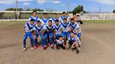 Un 5-1 para arrancar: Vélez no tuvo piedad en el Malvinas Argentinas