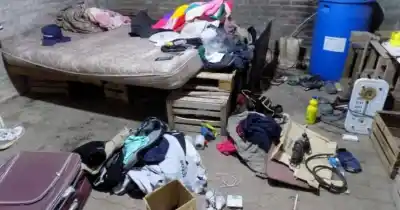 Encontraron a decenas de personas en un campo y lo que vivían dejó helados a los investigadores
