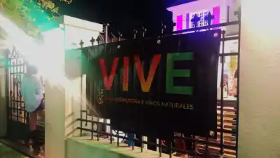 San Juan se rinde al vermut: 35 stands, un chalet histórico y una segunda jornada que nadie quiere perderse