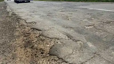 Intendentes de la ruta 158 apuran a la Nación: "Si no se hace algo, no sirve más"