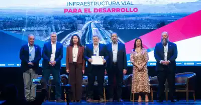 Mendoza puso sobre la mesa un plan vial millonario: qué obras entran y quién lo financia