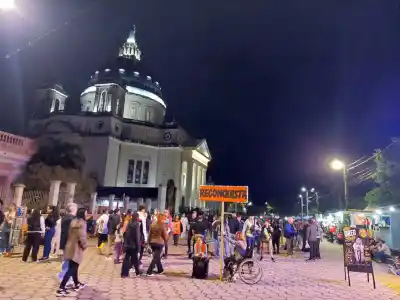 Itatí: 400 mil peregrinos desafiaron la lluvia y una frase desde el altar los dejó pensando