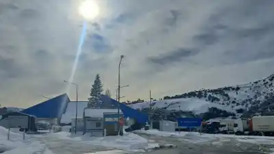 El paso a Chile que quedó cerrado por nieve y hielo (y los otros cruces que siguen abiertos)