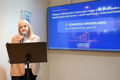 El Gobierno nacional quiere liberar la matrícula, pero en Rosario ya armaron una red para blindarla
