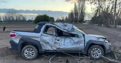 Manejaba con 1,44 de alcohol y volcó a metros del boliche El Santo