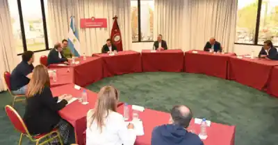 Sáenz activa una ronda por el interior de Salta y los intendentes ya preparan sus pedidos