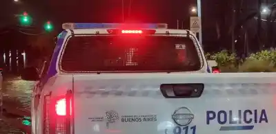 Dos "deliverys" de pasta base en Glew: la mochila que llevaban escondía una cifra que sorprendió a la policía