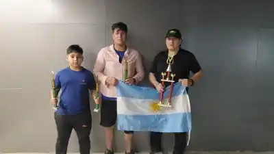 Judocas santiagueños viajaron a Tucumán y volvieron con algo más que trofeos