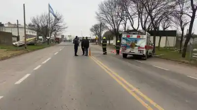 Salían de bailar en Córdoba y un auto los embistió: una adolescente no sobrevivió