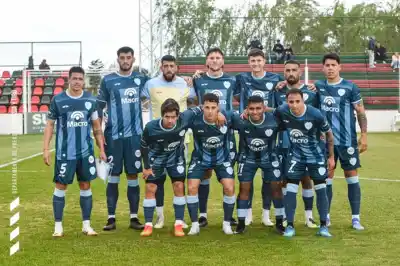 Gimnasia y Tiro cayó en su visita a Agropecuario y estalló la polémica