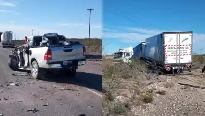 Ruta 22: chocaron de frente un bitrén y una Hilux, pero lo que pasó con el conductor dejó a todos en vilo