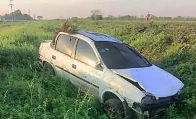 Manejaba solo por la Ruta 9 a las 7 de la mañana: lo que encontraron después del vuelco
