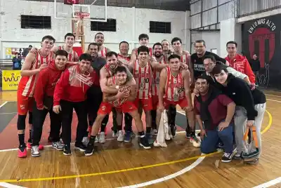 Córdoba se llevó un partidazo de Esquina y ahora mira a todos desde arriba