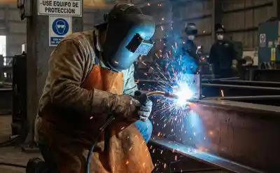 La crisis metalúrgica golpea la obra social de la UOM: qué pasó con los aportes