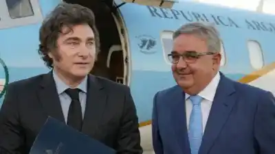 Milei arma una gira por París con 12 gobernadores: dos ausencias que llaman la atención