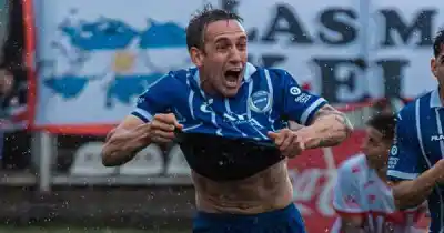 Uno no para de ganar y el otro se hunde: los mendocinos que viven realidades opuestas en la Primera Nacional