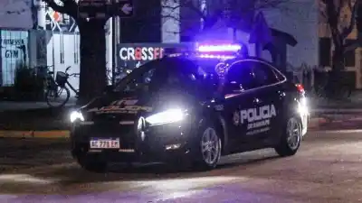 Discusión familiar en zona oeste: la prima quedó detenida y él no llegó al hospital