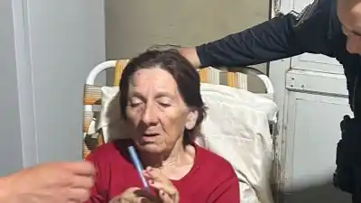 Se atragantó con un saquito de yerba, no podía respirar y la salvaron con una maniobra clave