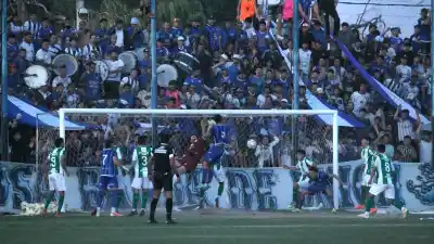 El clásico sanjuanino que el Zonda apagó en pleno primer tiempo