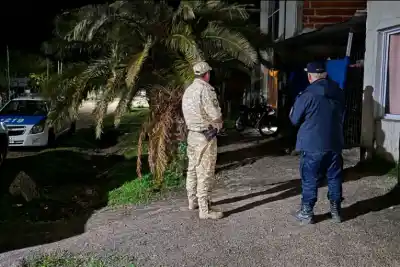 Trasladaban un animal faenado en moto por la Ruta 28: lo que encontraron al abrir la puerta de la casa