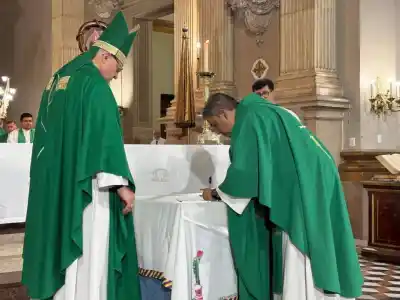 La Catedral Basílica tiene nuevo rector: quién es el sacerdote que llega desde Santa Rosa