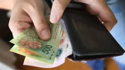 Cambiar de trabajo formal a informal: el golpe silencioso que nadie ve en el recibo