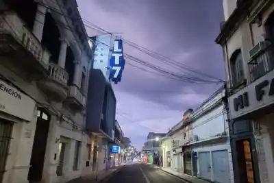 Entraron por el techo a LT7 y encontraron la caja fuerte, pero eso no fue lo que más llamó la atención