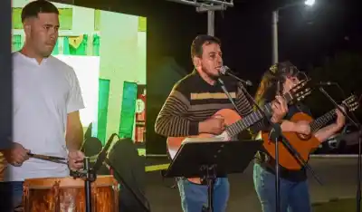 La plaza de Merlo se llenó de cerveza artesanal: el detalle que nadie se esperaba