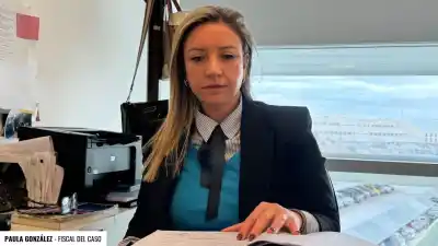 Le apuntó al pecho y a la cabeza en pleno taller: lo que la fiscal pidió para la acusada