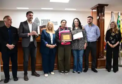 El premio que reunió a cinco chaqueños que ya sorprenden en el deporte, la ciencia y el escenario