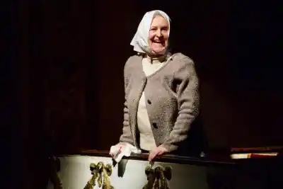 Vuelve a escena la obra que arranca en 1975 y hace temblar al público con una pregunta incómoda