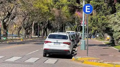 El centro de Santa Fe tiene nuevas cuadras para estacionar: dónde y por qué no te van a cobrar