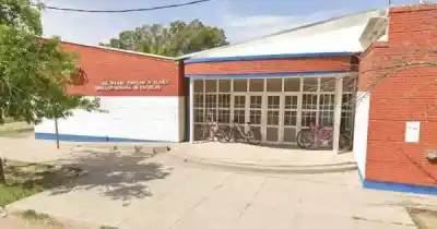 Celador de escuela detenido: la adolescente que llevó un arma para enfrentarlo y el giro judicial que nadie esperaba