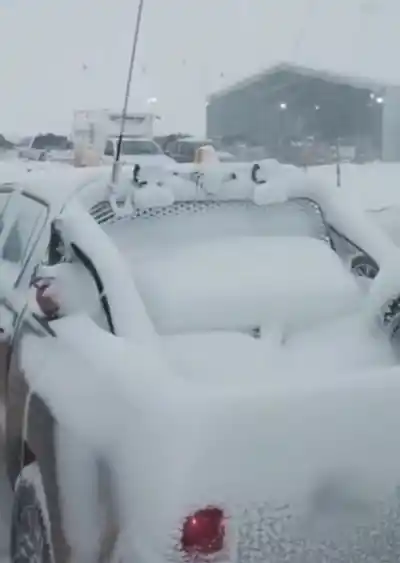 Nieve en la mina, Zonda en la ciudad: el fin de semana que partió a San Juan en dos