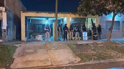 Tres policías terminaron heridos en el barrio Virgen de Lourdes: la pareja que atacó ya está detenida