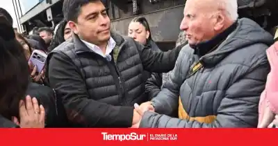 Una locomotora llegó a Jaramillo tras un viaje de miles de kilómetros y Vidal habló de "cambiar la historia"