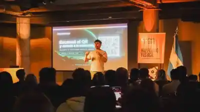 Río Negro abre una capacitación en IA para jóvenes: los ocho encuentros que nadie esperaba