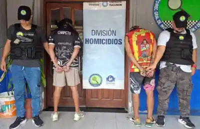 Dos hombres interceptan a una mujer con su hijo en brazos: la acción policial que evitó un desenlace trágico