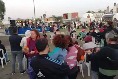 El temporal casi les arruina la fiesta, pero Oro Verde igual estrenó su nuevo paseo
