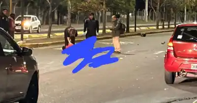 Dos personas tendidas en la calzada de Av. Bicentenario: el aviso que encendió las alarmas en Salta