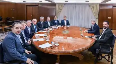 ¿Qué plantearon los supermercadistas en una reunión clave con el ministro?