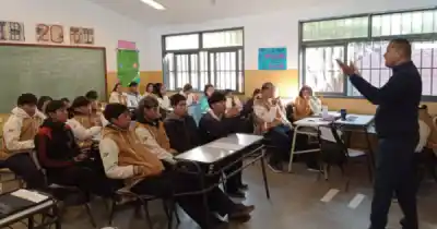 El sistema que vigila las aulas de Salta encendió todas las alarmas: 8.552 alumnos en la mira