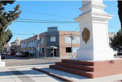 Hoteles de La Pampa achican la jornada de sus empleados para no cerrar: el efecto dominó que ya golpea a Santa Rosa