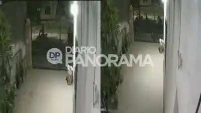 La bajaron de la moto y lo golpearon para sacarle la bici: lo que hizo un vecino cambió todo