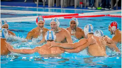 Nicolás Fernández y una definición infartante: Argentina rozó el batacazo ante Brasil en waterpolo